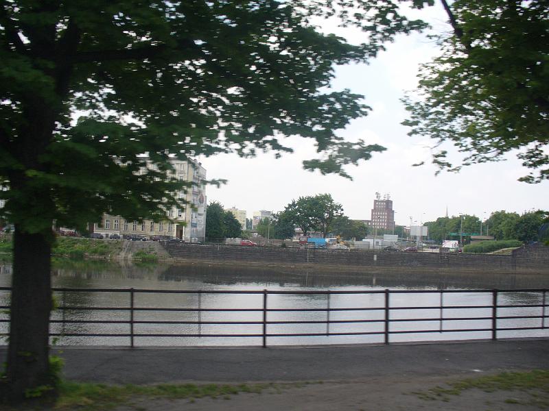 P1020893